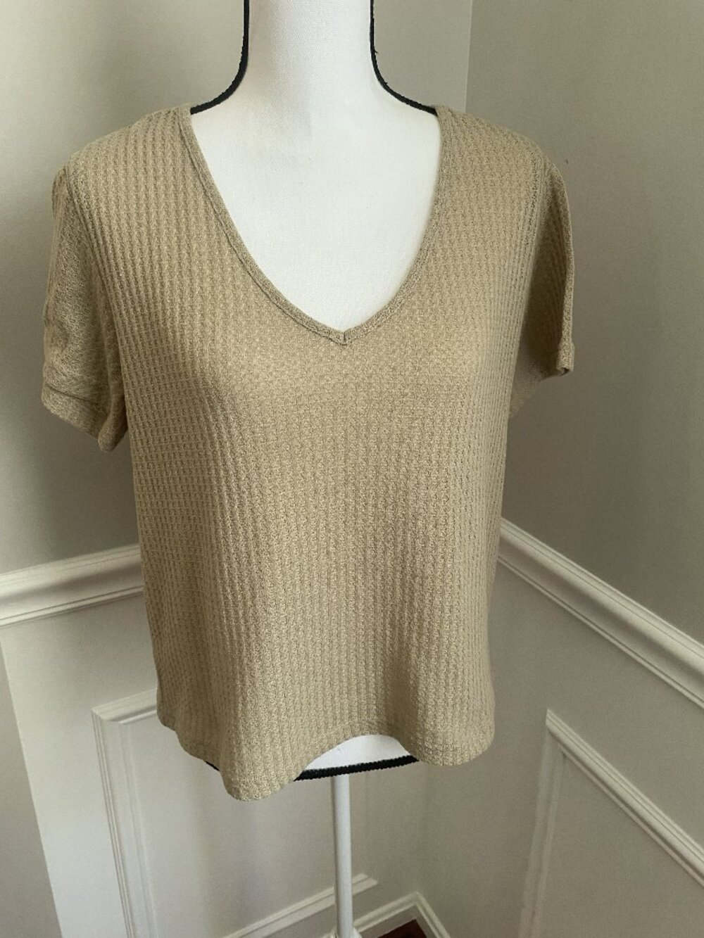 Olive Green Waffle Knit Crop Top size Large V-neck